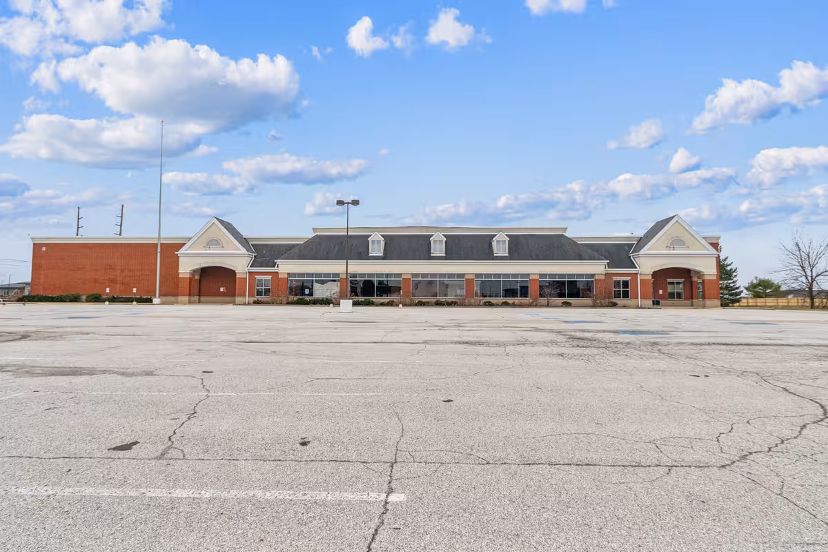 Indianapolis Retail Bridge Loan: Vacant Property Acquisition and Repositioning
